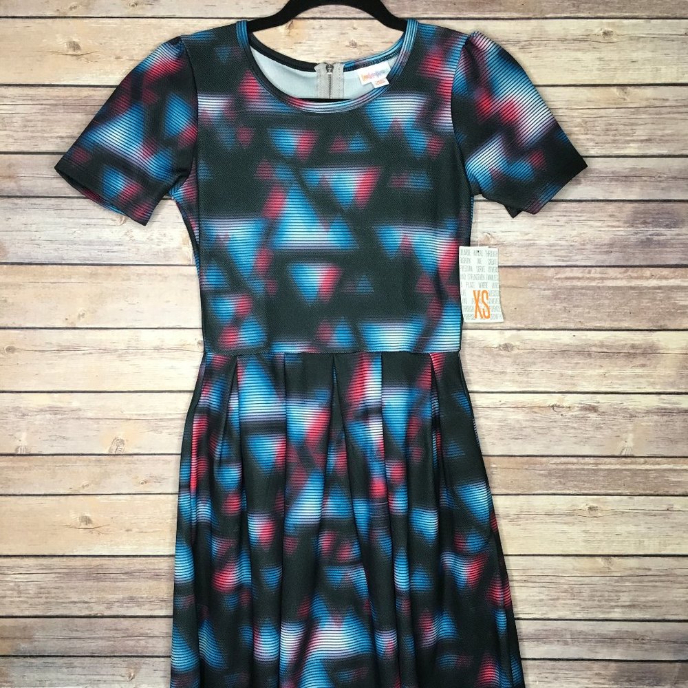 LulaRoe (1.0) XS Amelia Abstract Print - BNWT